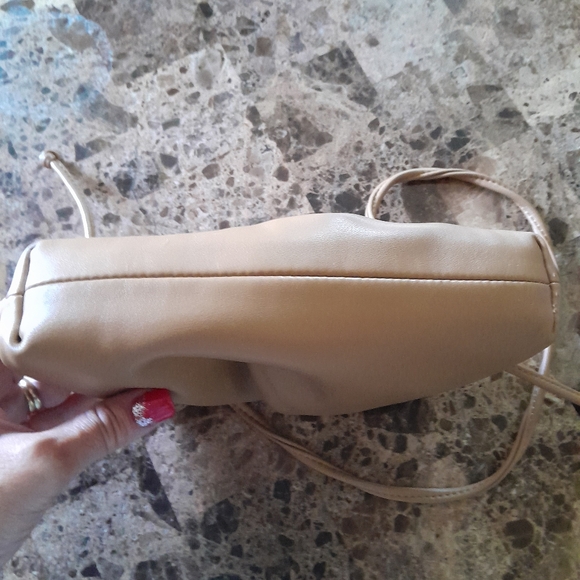 Authentic Bottega Veneta mini Pouch - Picture 8 of 11